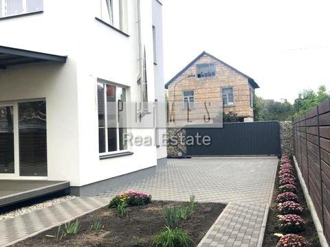 будинок за адресою Київ, 10-та Садова вул.