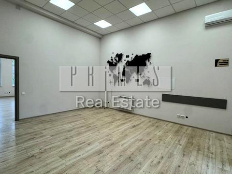 комерційна за адресою Глибочицька вул., 17