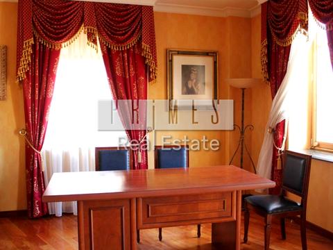 коммерческая по адресу Андріївський Узвіз, 7