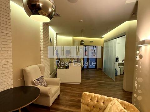 коммерческая по адресу Коновальця Євгена, 36д