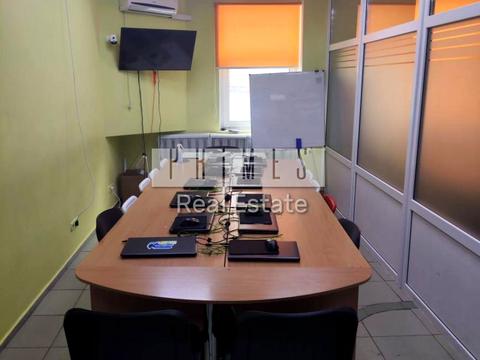 коммерческая по адресу Глушкова Академіка, 31