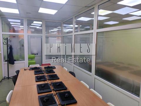 коммерческая по адресу Глушкова Академіка, 31