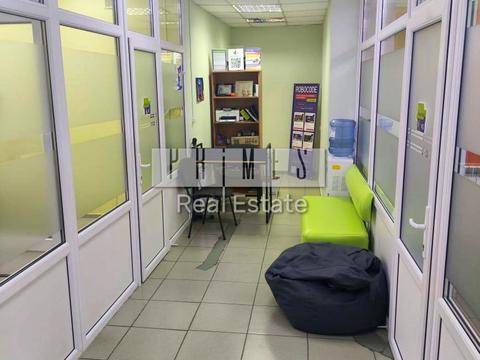 коммерческая по адресу Глушкова Академіка, 31