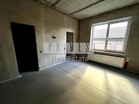 дом по адресу Весенняя ул.