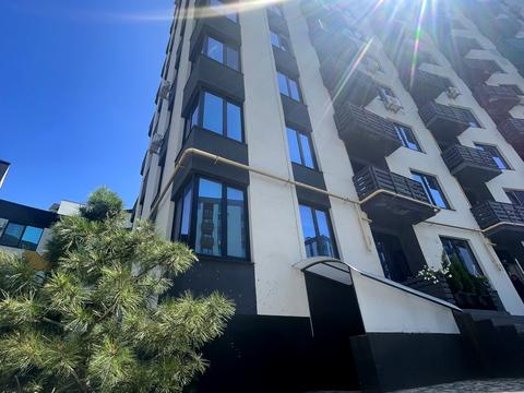 комерційна за адресою Героїв Небесної Сотні просп., 16/2