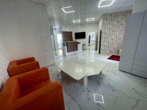 комерційна за адресою Героїв Небесної Сотні просп., 16/2