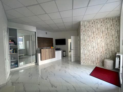 комерційна за адресою Героїв Небесної Сотні просп., 16/2