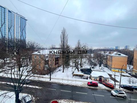 квартира по адресу Авиаконструктора Антонова ул., 3