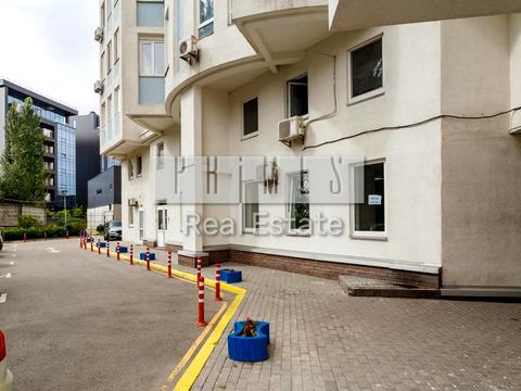 комерційна за адресою 2-й Дружби пров., 14-16