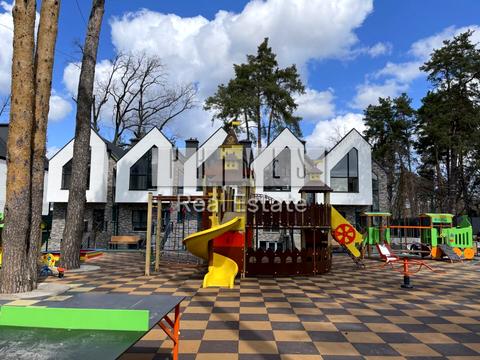 дом по адресу Евгения Коновальца ул.