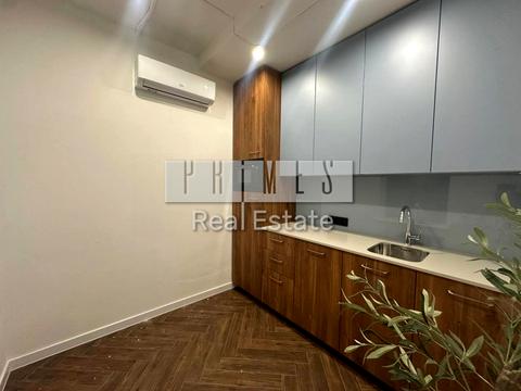 коммерческая по адресу Крещатик ул. (Kreschatic), 16