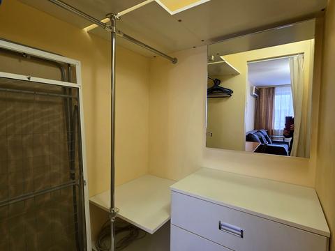 квартира за адресою Київ, Князя Романа Мстиславича вул. (Генерала Жмаченка), 4