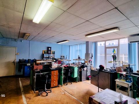 комерційна за адресою Київ, Якуба Коласа вул., 8Б