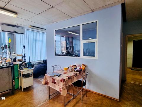 комерційна за адресою Київ, Якуба Коласа вул., 8Б