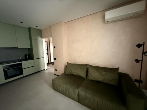 квартира по адресу Салютная ул., (Будинок 02301-02303)