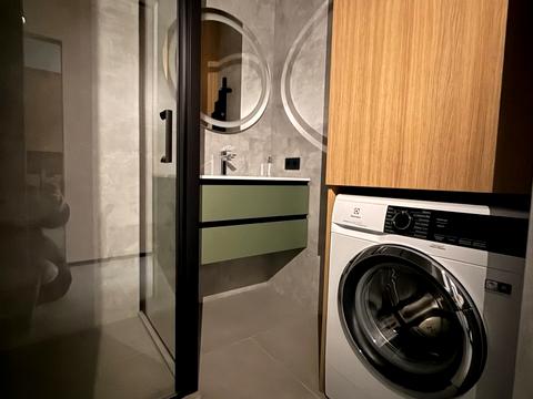 квартира по адресу Салютная ул., (Будинок 02301-02303)