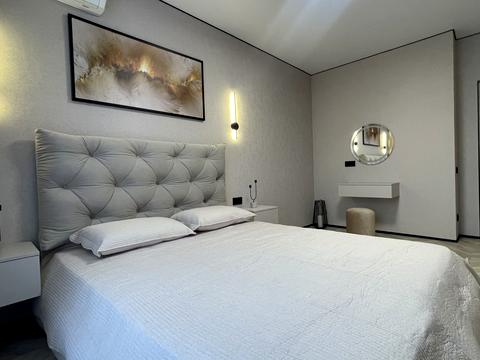 квартира по адресу Олександра Олеся ул., 9