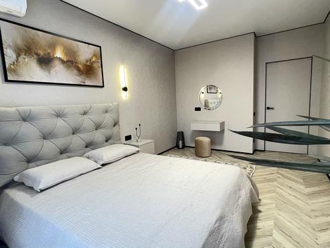 квартира по адресу Олександра Олеся ул., 9