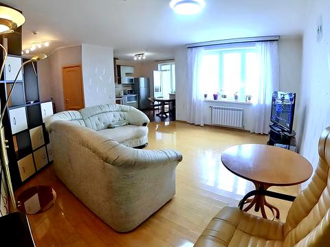 квартира за адресою Саперно-Слобідська вул., 10