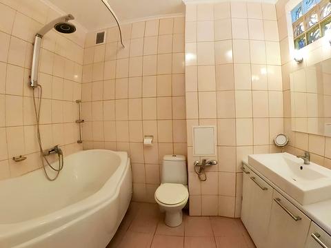 квартира за адресою Саперно-Слобідська вул., 10