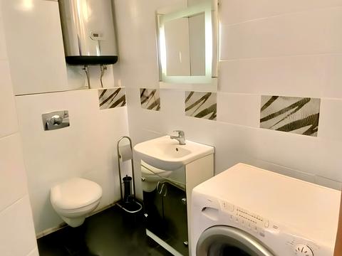 квартира за адресою Саперно-Слобідська вул., 10