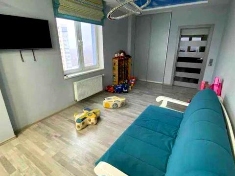 квартира за адресою Академіка Глушкова просп., 9-В