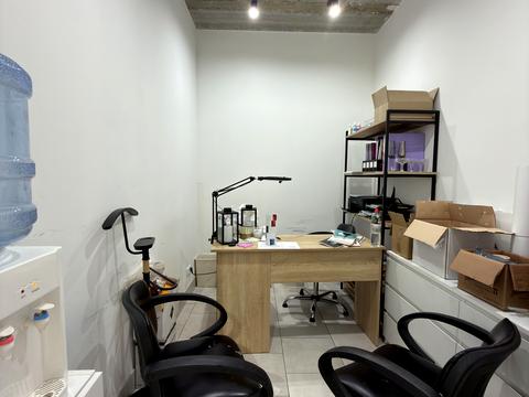 комерційна за адресою Івано-Франківськ, Княгинин вул., (Будинок 1)