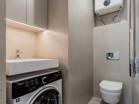 квартира за адресою Андрія Верхогляда вул. (Михайла Драгомирова), 19-А