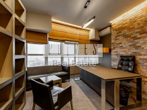 комерційна за адресою Кловський узвіз, 7a