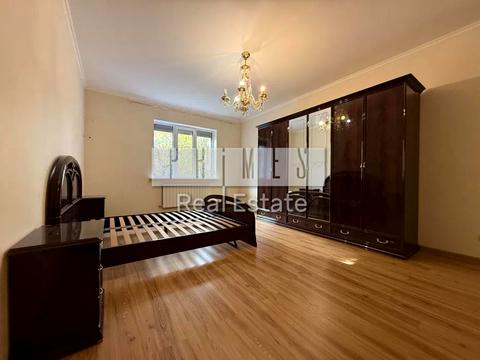 будинок за адресою Лугова