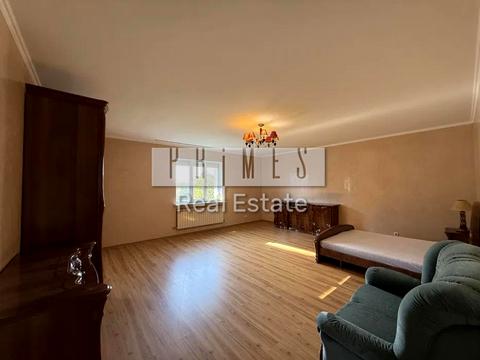 будинок за адресою Лугова