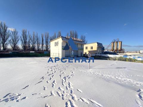 комерційна за адресою Щаслива, 51