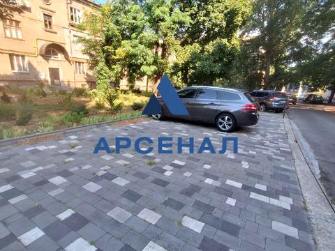 комерційна за адресою Соборний просп. (Леніна), 210-А