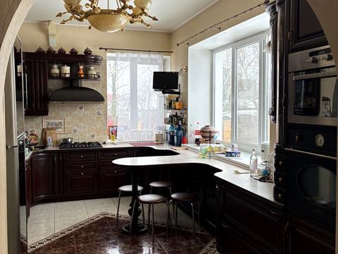 будинок за адресою молодіжна, 25