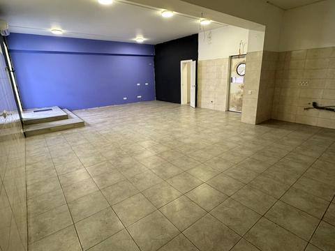 комерційна за адресою Богдана Хмельницького вул., 12