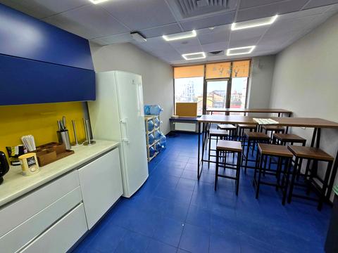 комерційна за адресою Велика Житомирська вул., 22