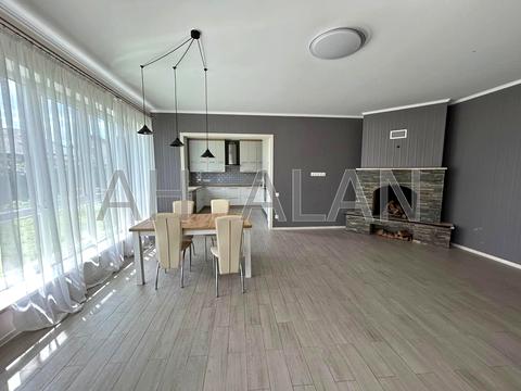 будинок за адресою райдужна