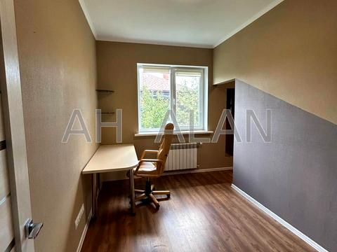 будинок за адресою райдужна