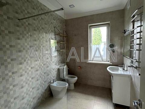 будинок за адресою райдужна