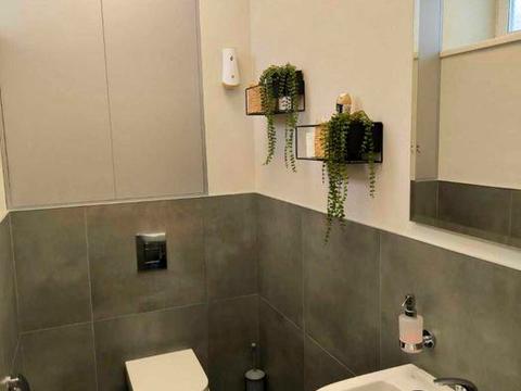 комерційна за адресою Київ, Василя Тютюнника вул. (Анрі Барбюса), 5-А