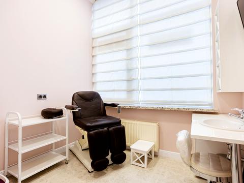 комерційна за адресою Юрія Шумського вул., 1-А