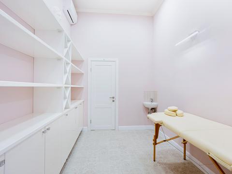 комерційна за адресою Юрія Шумського вул., 1-А