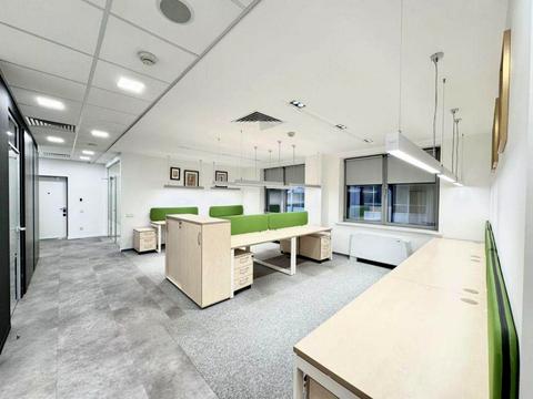 комерційна за адресою Спортивна пл., 3В