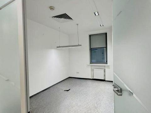 комерційна за адресою Спортивна пл., 3В