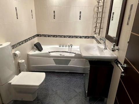 квартира по адресу Академика Лазаренко ул., 48а