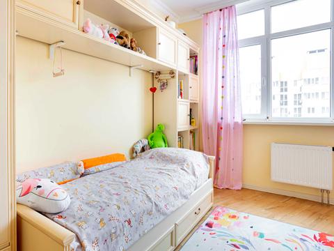 квартира за адресою Сім'ї Кульженків вул. (Петра Дегтяренка), 33