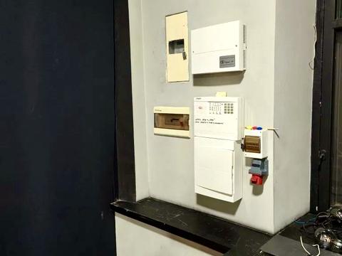 комерційна за адресою Володимира Мономаха вул. (Московська), 23