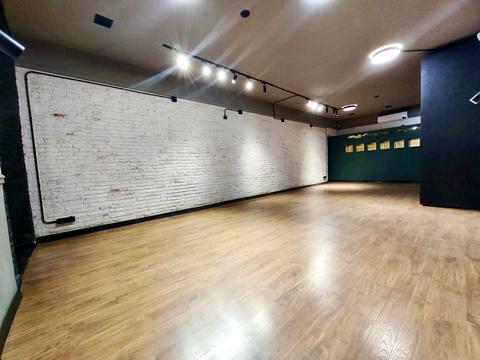 комерційна за адресою Володимира Мономаха вул. (Московська), 23