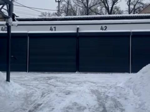 паркомісце за адресою Миколи Сингаївського вул. (Ново-Оскольська), 14