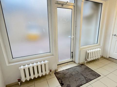 комерційна за адресою Мала Арнаутська вул., 64